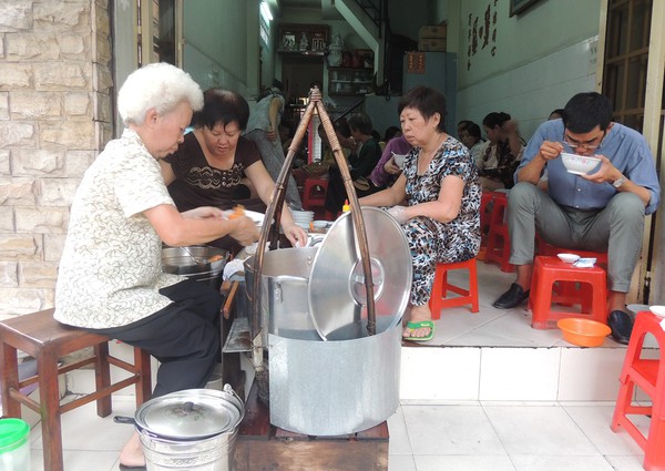 Bánh Canh Nguyễn Khánh Chi