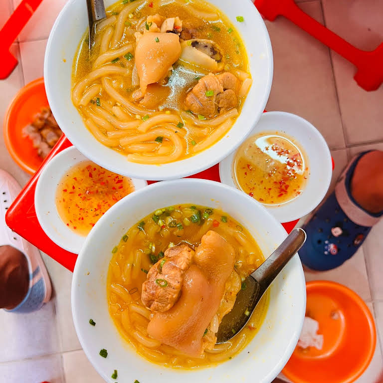 Bánh Canh Nguyễn Khánh Chi