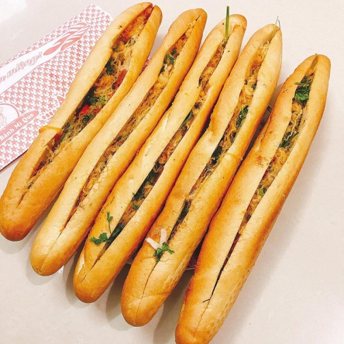 Bánh mì que Hải Phòng