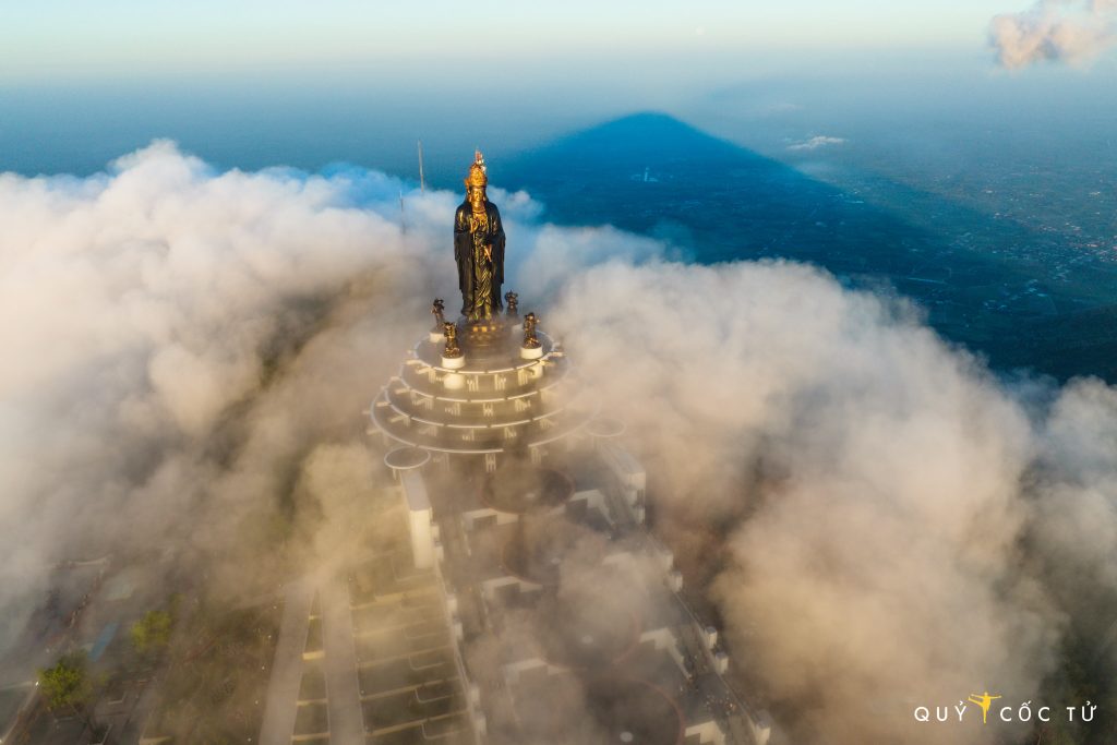 Leo núi Bà Đen là một trải nghiệm thú vị