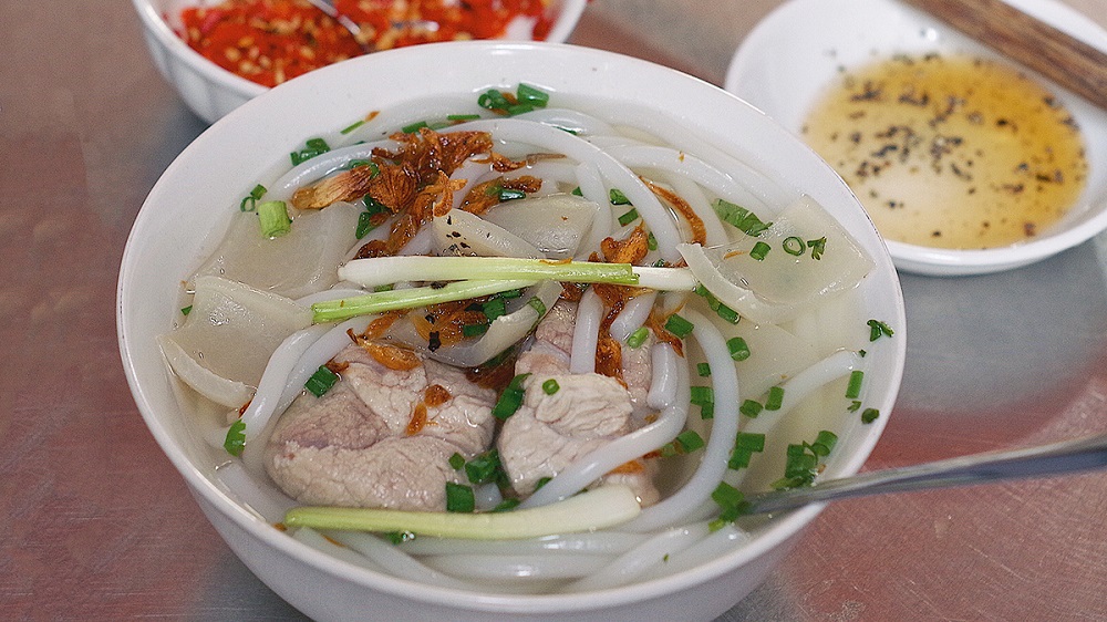 Banh canh Trang Bang Mon dac san noi tieng hap dan ai cung nen thu