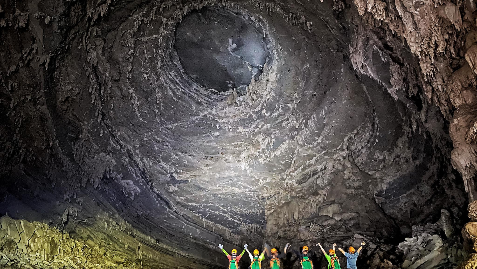 Chinh phục Hang Tiên Quảng Bình cực kỳ lý thú Chinh phục Hang Tiên Quảng Bình cực kỳ lý thú