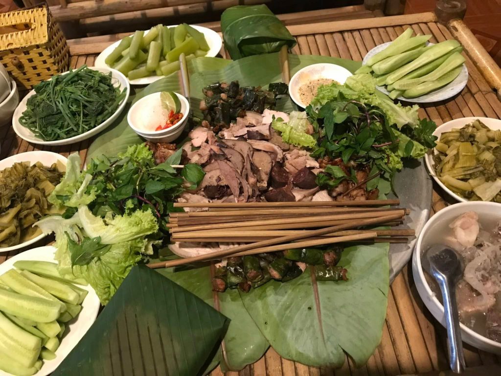 Cỗ lá