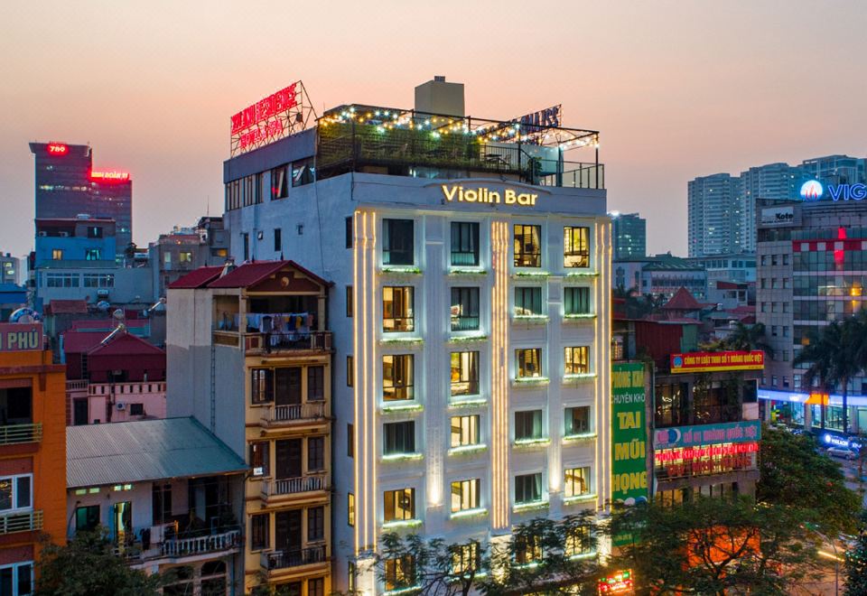 0223j12000boz6eqb6C70 R 960 660 R5 D