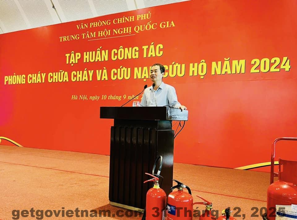 Khu vực sảnh và khuôn viên Trung Tâm Hội Nghị 37 Hùng Vương