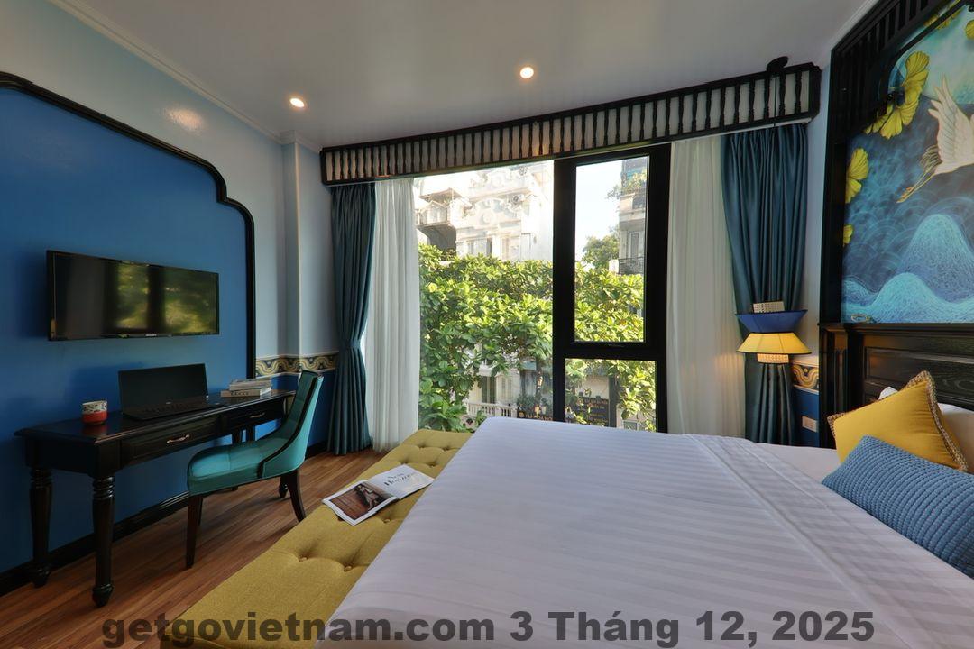Phòng tắm Eliana Signature Hotel sạch sẽ hiện đại