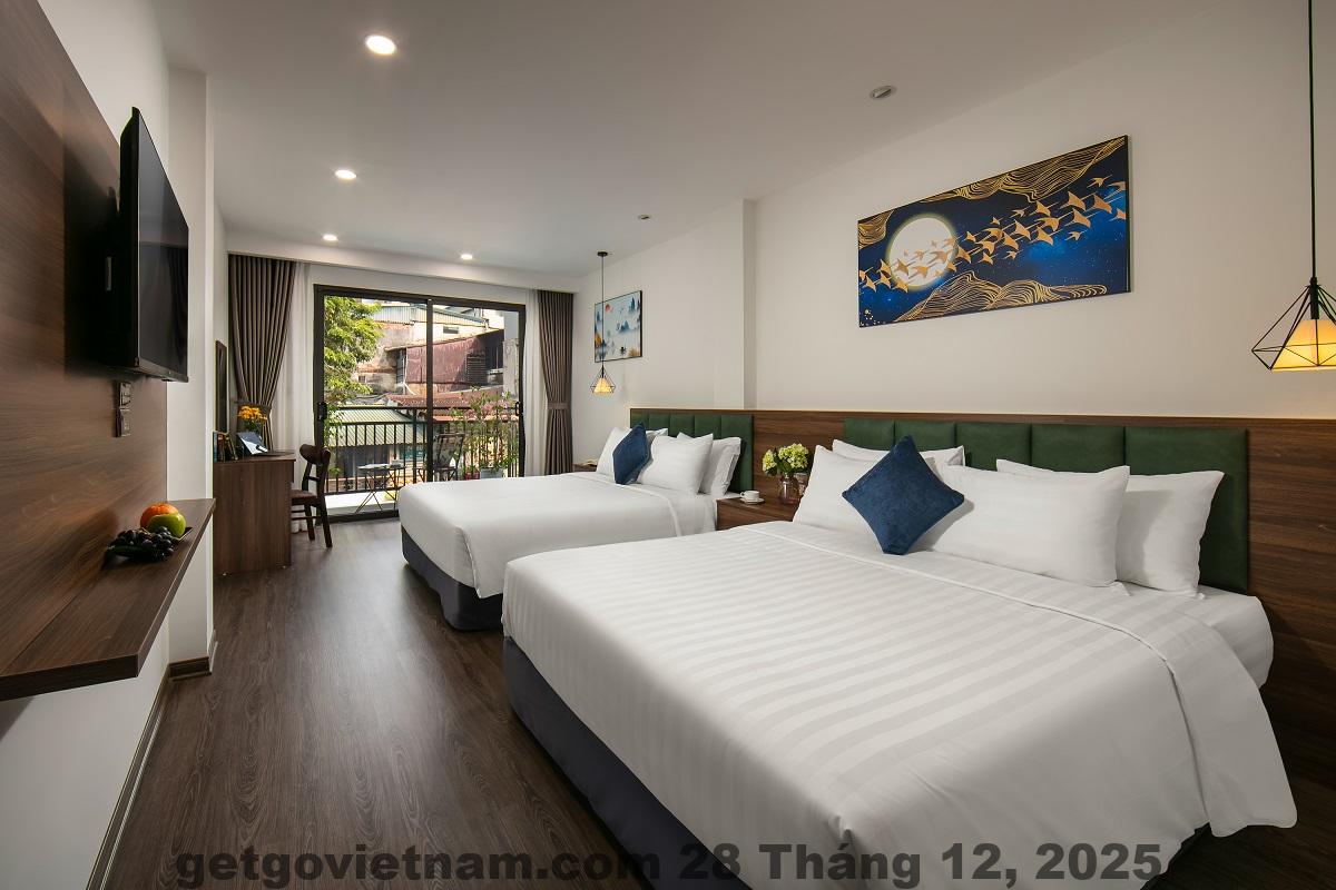 Hanoi Vacanza Premier Hotel - view mặt tiền khách sạn