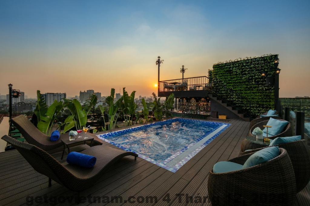 Vị trí May De Ville Corner Hotel gần phố cổ Hà Nội