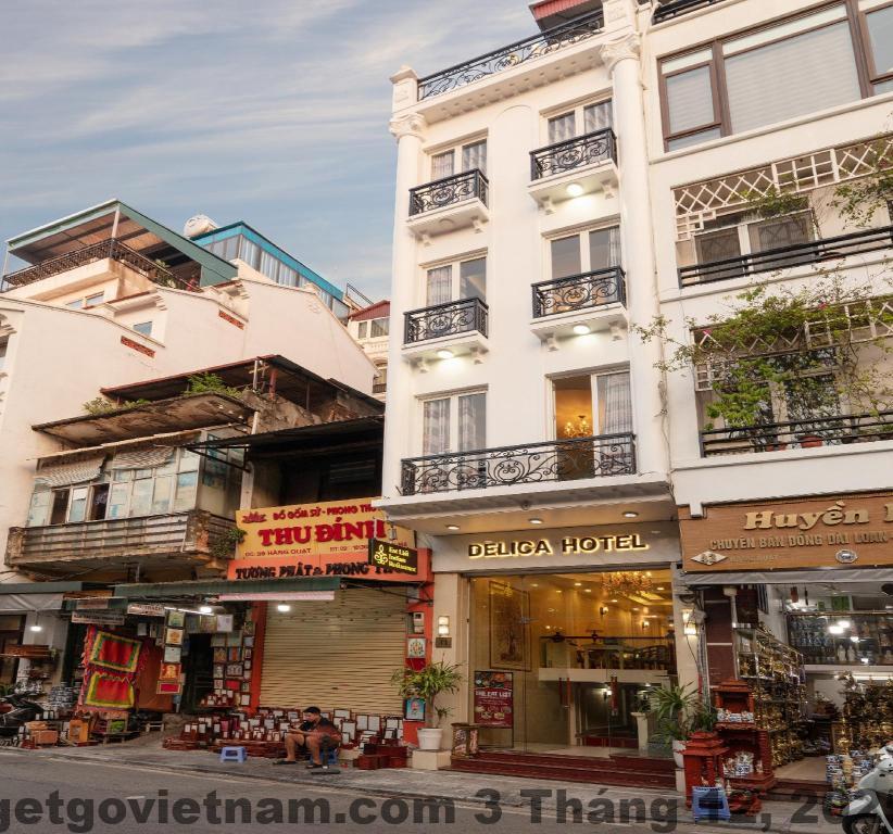 Mặt tiền Delica Premium Hotel Hà Nội