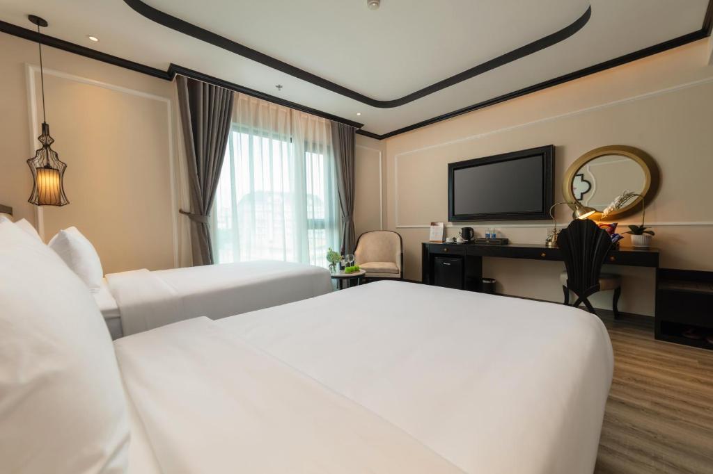 Sảnh và khu vực tiền sảnh của FTE Ba Đình Hotel