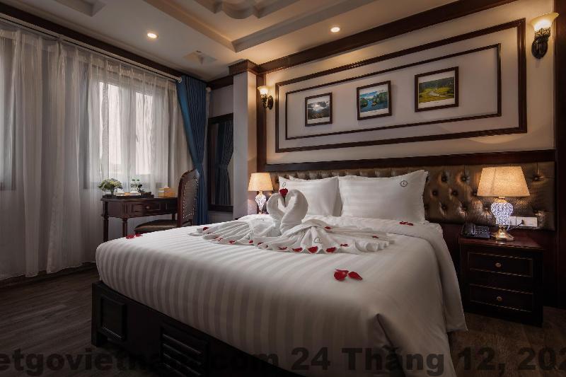 Phòng nghỉ Madelise Central Hotel & Travel Hà Nội – giường đôi