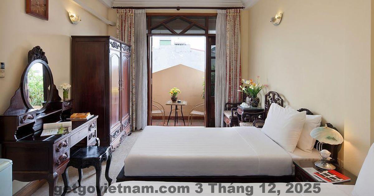 Mặt tiền Lucky Central Hotel & Travel Hà Nội – phong cách gần gũi, vị trí trung tâm phố cổ