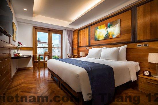 Phòng ngủ Hai Bay Hotel Hà Nội thiết kế hiện đại và sạch sẽ