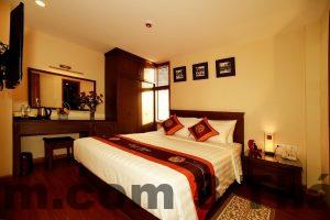 khach s n centre point