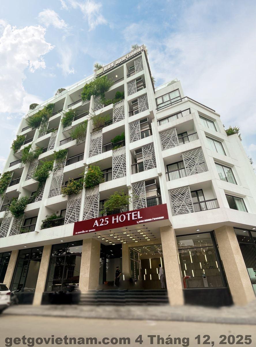 Mặt tiền A25 Hotel 28 Trần Quý Cáp Hà Nội