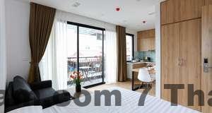 Khu vực ăn sáng đơn giản tại khách sạn Hồ Sen Xanh