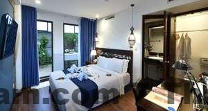 Phòng studio tại Le Parfum Apartment & Hotel có bếp nhỏ, bàn làm việc và không gian thoáng