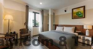 Khách sạn không có tiện ích như hồ bơi hay spa.