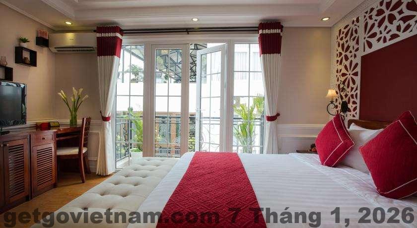 Phòng nghỉ tiêu chuẩn tại ATS Hotel Hà Nội với nội thất cơ bản