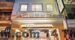 Phòng nghỉ tại Hanoi Emotion Hotel với thiết kế đơn giản, sạch sẽ