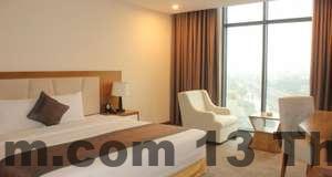 Phòng khách sạn Vương Hoàn với thiết kế tinh tế và hiện đại, không gian sử dụng tối ưu.