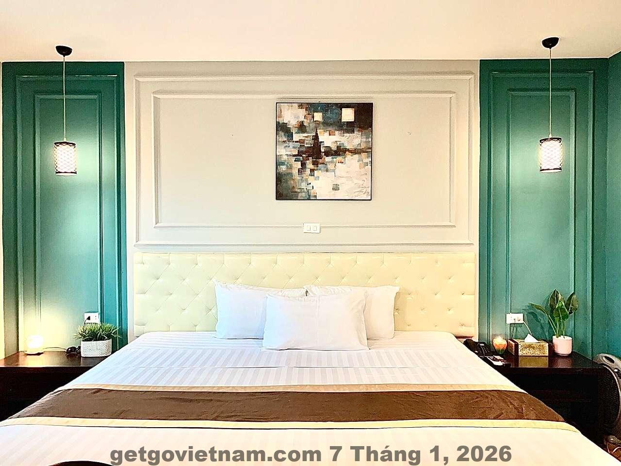 Mức giá phòng Hanoi Gatsby Hotel thuộc phân khúc tầm trung so với các khách sạn Phố Cổ Hà Nội