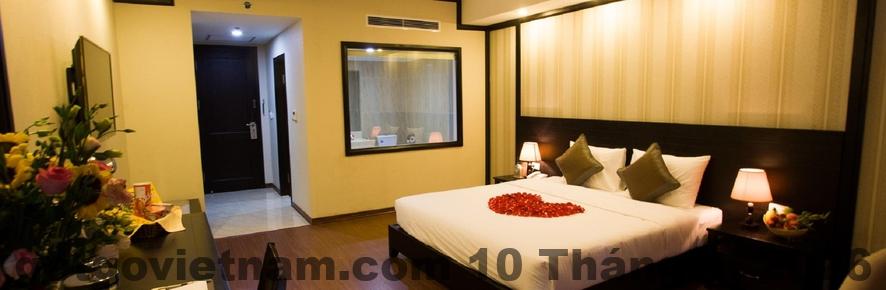 Phòng khách sạn với nội thất sang trọng, đầy đủ tiện nghi, đảm bảo sự thoải mái cho khách hàng.