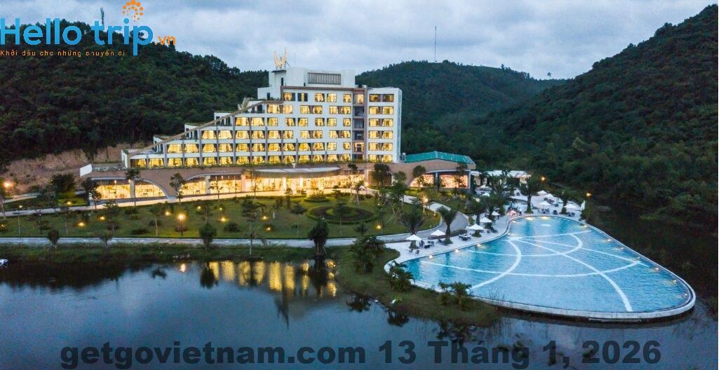 Nhân viên luôn sẵn sàng phục vụ khách, tạo không khí thoải mái cho du khách.