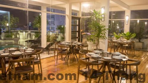 Bữa sáng tại Danang Boutique Hotel với các món ăn đa dạng