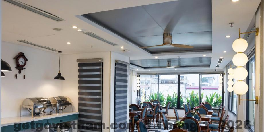 Khu vực lễ tân A25 Hotel 130 Bà Triệu với phong cách phục vụ nhanh gọn