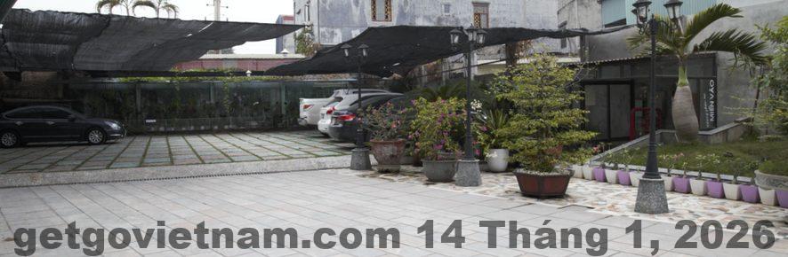 Bãi đỗ xe rộng rãi tại khách sạn Nam Phong Hải Phòng phù hợp khách đi ô tô