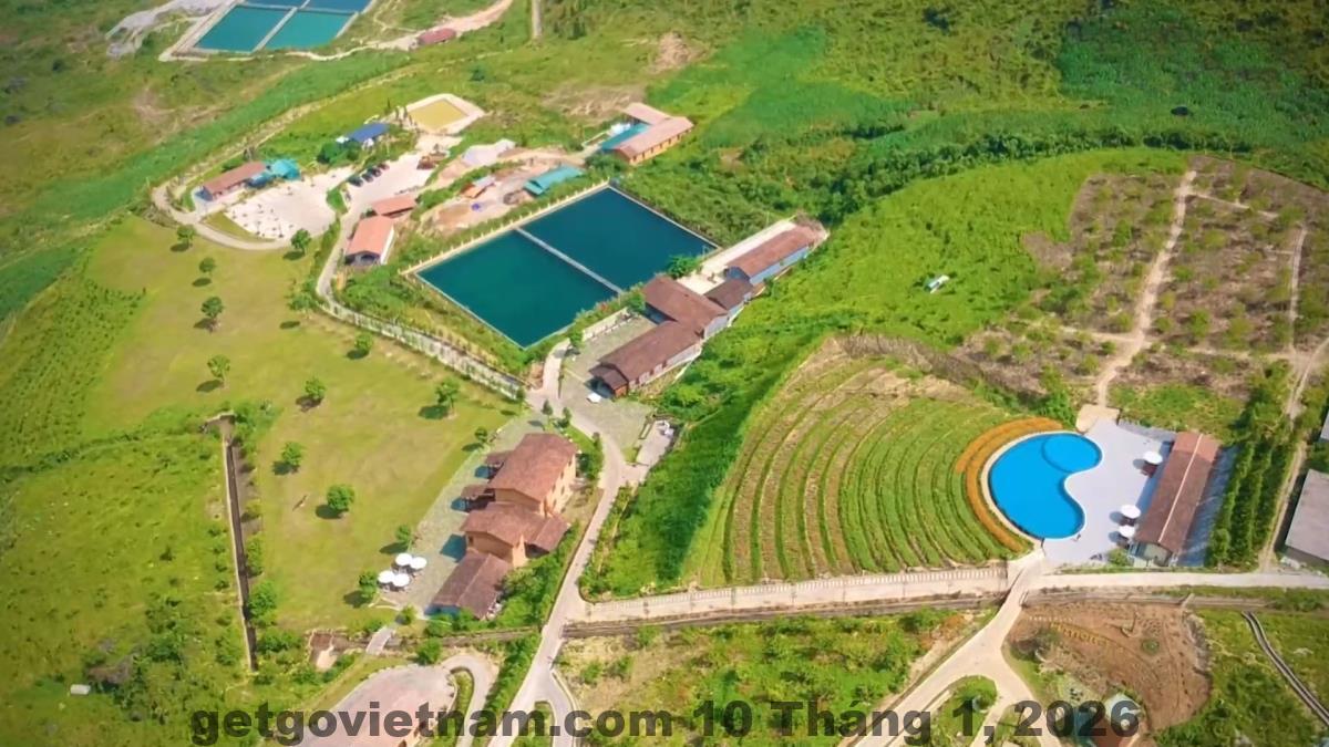 Nội thất phòng nghỉ tại Diềm Bungalow khá đơn giản nhưng đầy đủ, tạo cảm giác thoải mái và thư giãn.