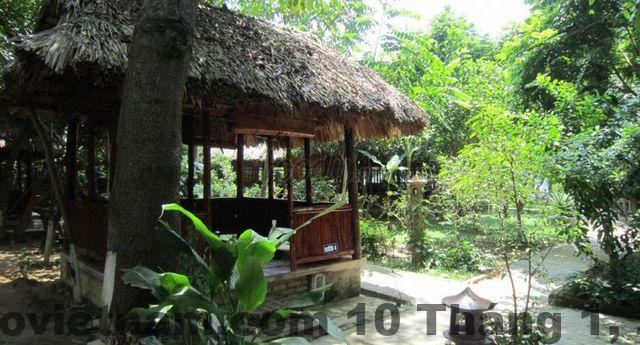 Phòng ngủ Dragon Airport Hotel rộng rãi, thiết kế đơn giản