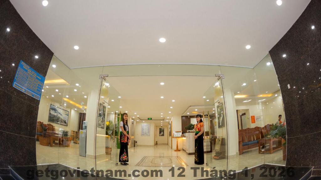 Đường Thạch Sơn – khu vực trung tâm du lịch Sa Pa với nhiều khách sạn và nhà hàng