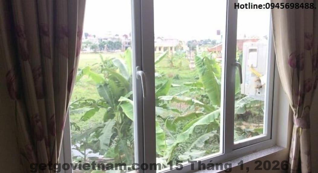 Khu vực lễ tân khách sạn Ánh Dương Hotel Nội Bài đơn giản gọn gàng