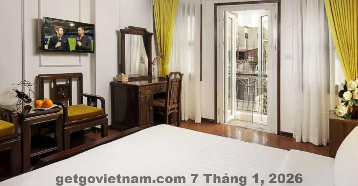 Khu vực ăn sáng tại Hanoi Sunshine Hotel với thực đơn đơn giản