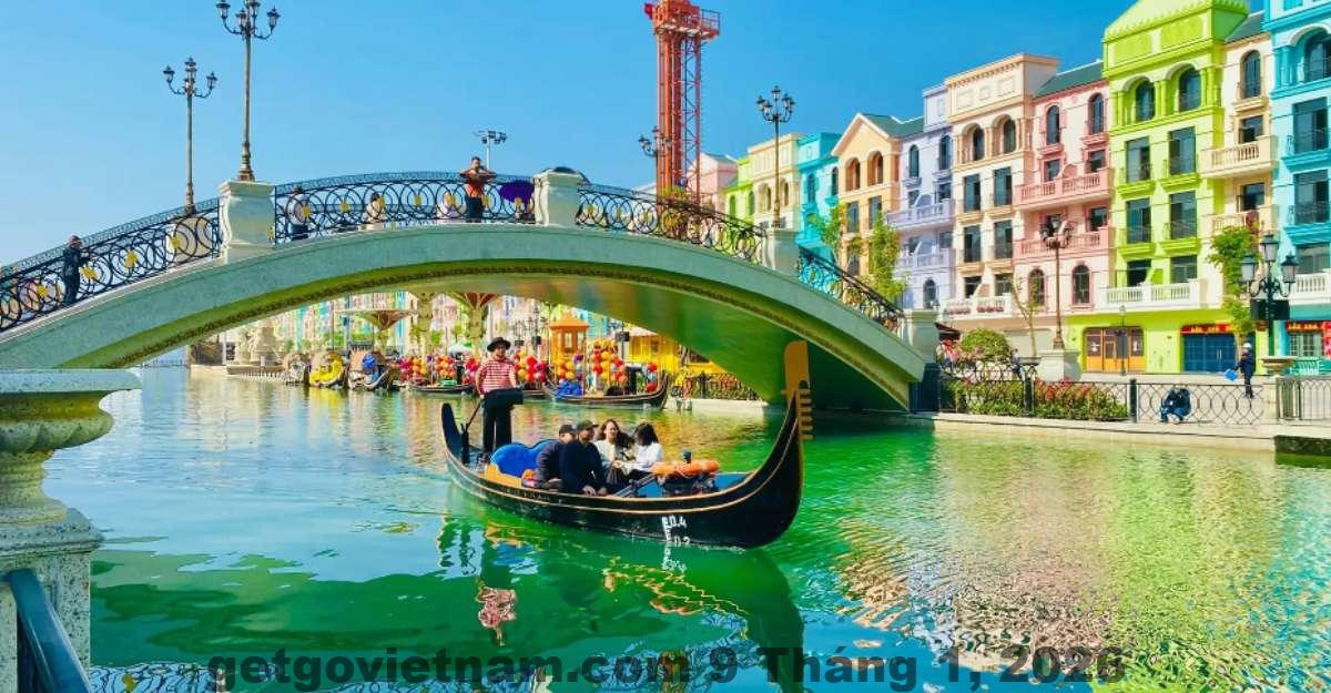 Hồ bơi trong nhà tại Khách sạn La Casa Hà Nội