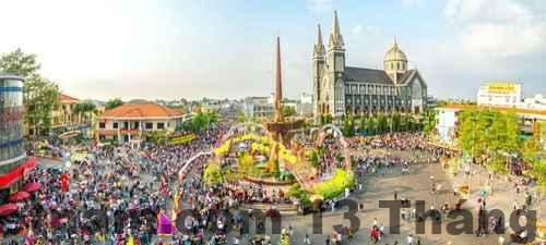 Hồ bơi tại khách sạn Bình Dương – Tiện ích cần được cải thiện.