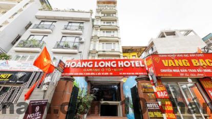 Phòng nghỉ Nhà Nghỉ Cửu Long với giường đôi, nội thất đơn giản và không gian nhỏ