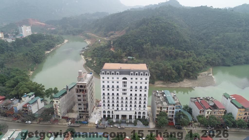 Nhân viên Khách sạn Phoenix Hà Giang