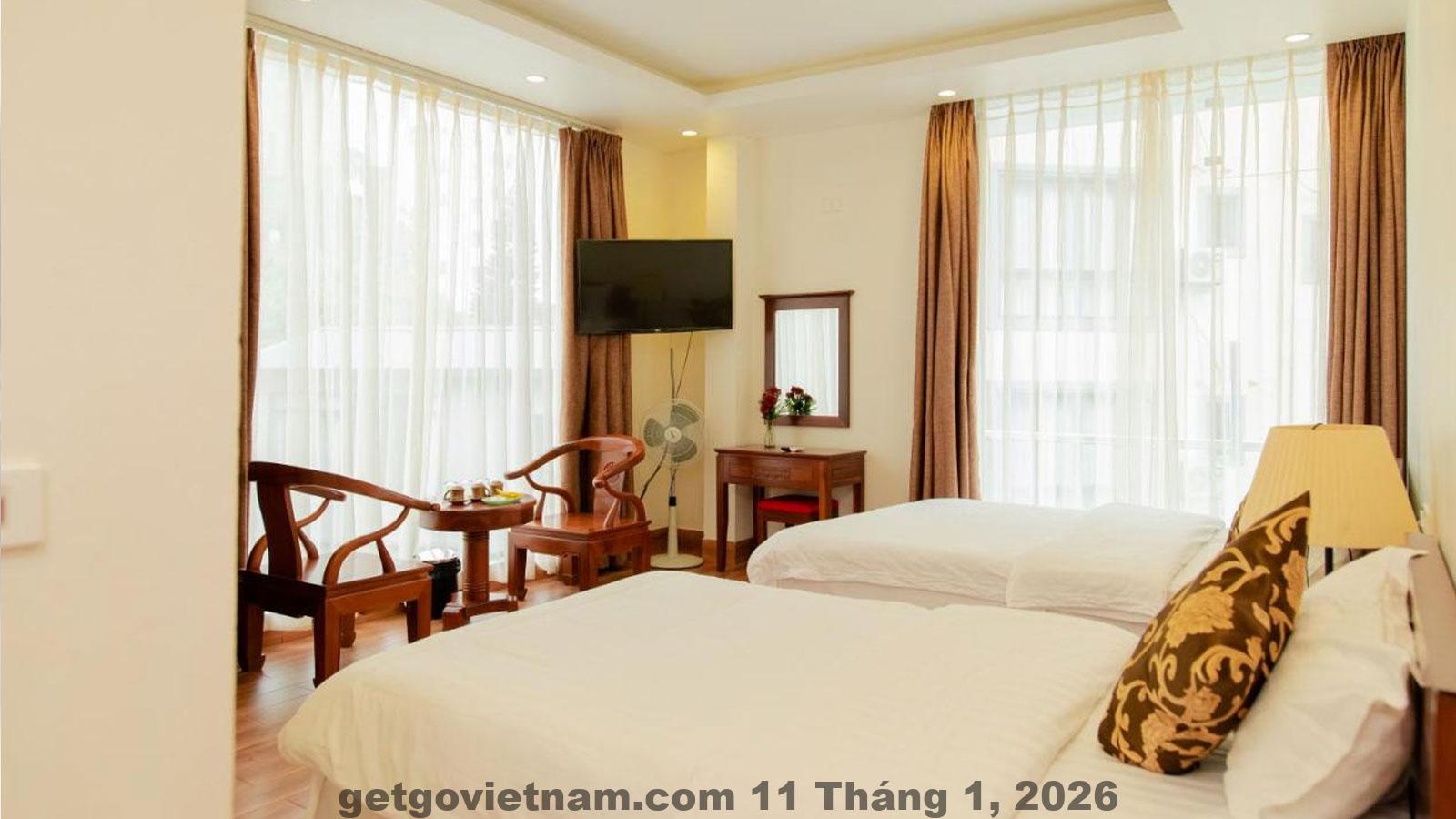 Khu vực ăn sáng đơn giản tại khách sạn Eden Tam Đảo