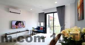 Phòng ngủ hiện đại với nội thất sang trọng – Không gian thoải mái cho những ai yêu thích sự yên tĩnh và sang trọng.