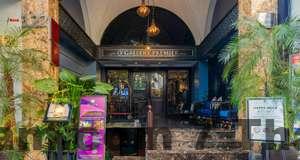 Hanoi L'Heritage Diamond Hotel & Spa Đánh Giá 2026: Ở Phố Cổ Có Đáng Tiền? 4 Phòng ngủ tại Hanoi L'Heritage Diamond Hotel & Spa với thiết kế hiện đại, tông gỗ ấm