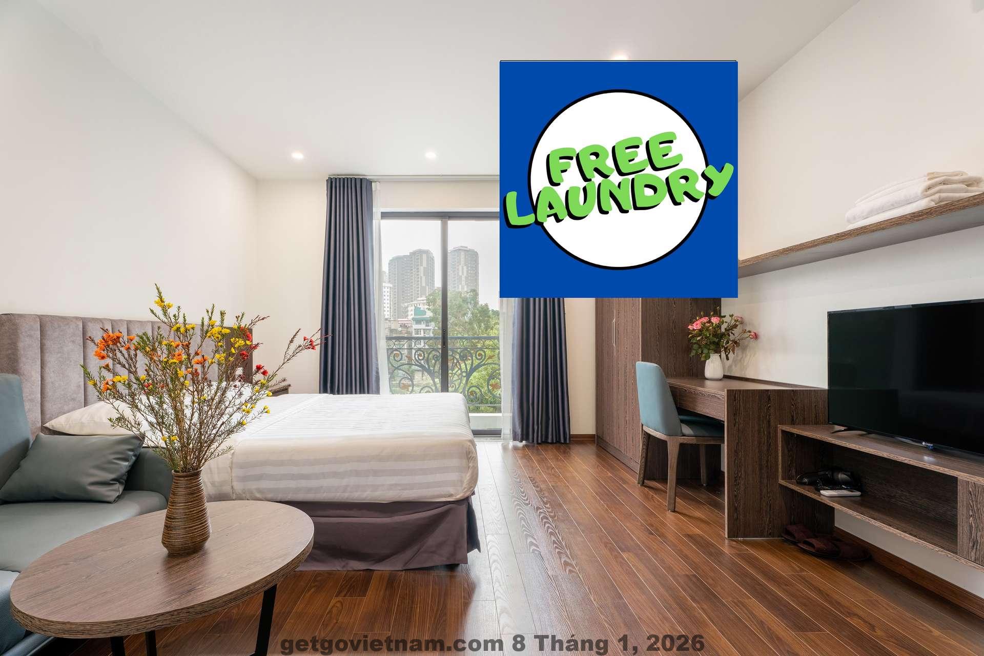 Phòng ngủ Granda Suites Hanoi rộng rãi, thiết kế tối giản, có khu vực bếp