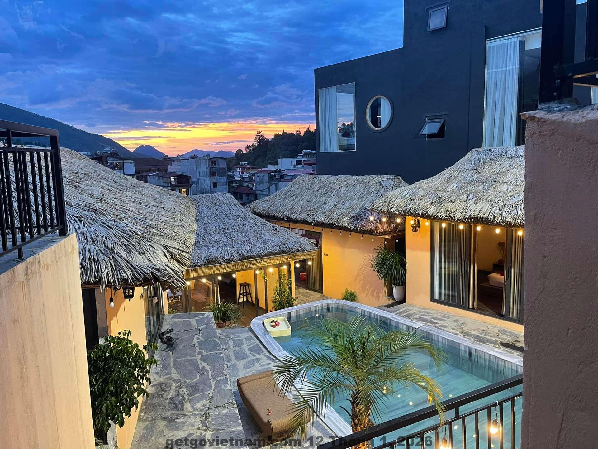 Đánh giá Sapa Passion Hotel & Spa 2026: Có đáng ở giữa lòng Sa Pa? 4 Phòng nghỉ tiêu chuẩn tại Sapa Passion Hotel & Spa với nội thất gỗ và ánh sáng ấm