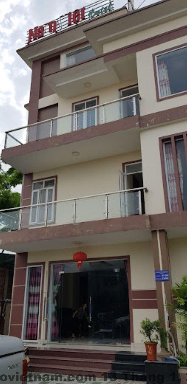 Không gian phòng khách sạn An Bình, được bài trí hiện đại và thoải mái.