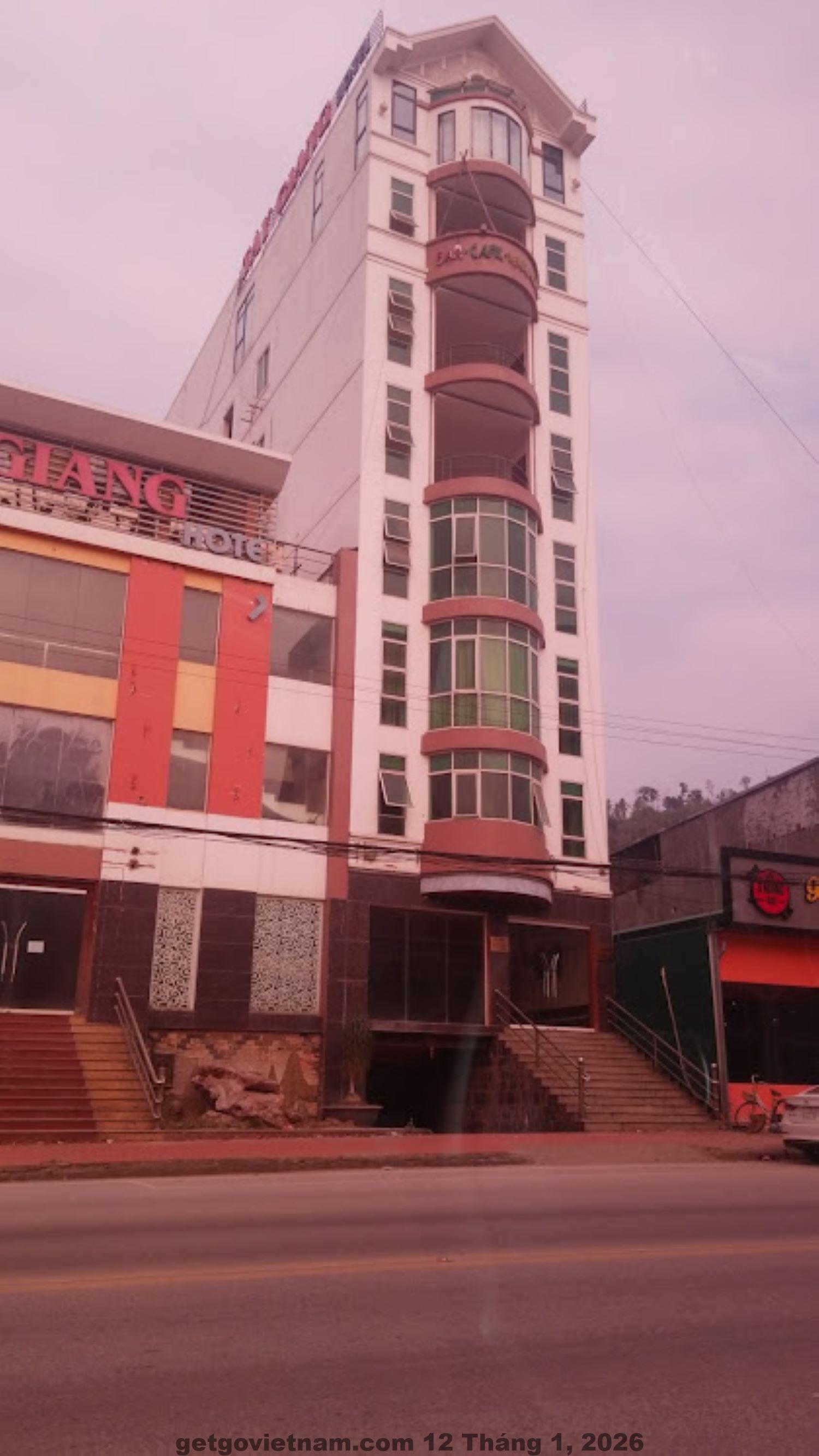 Khách sạn Tây Giang