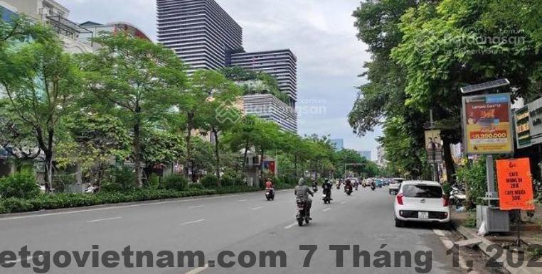 Khu vực đường Long Biên gần khách sạn Nam Hải thuận tiện di chuyển vào phố cổ