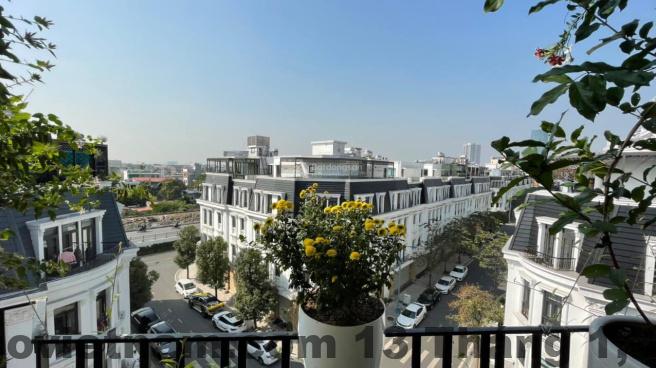 Sảnh tiếp đón của The Quin Hotel, thiết kế sang trọng và hiện đại