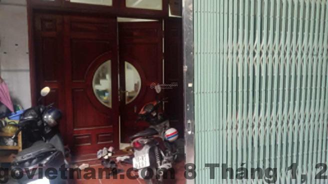 Khu vực xung quanh khách sạn He Home với không gian yên tĩnh.